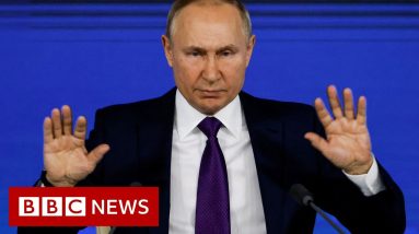 Ukraine: What will sanctions do to Russia? - BBC News