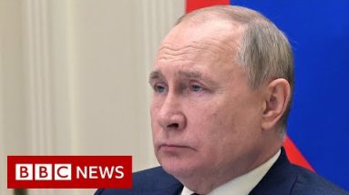 Vladimir Putin dresses down Russia's spy chief - BBC News