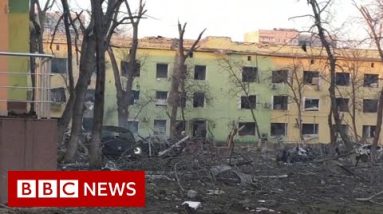 Maternity and children’s hospital in Ukraine ‘destroyed’ by Russian shelling - BBC News