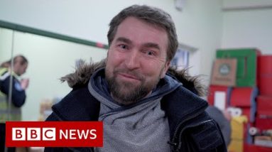 The Polish communities helping people fleeing Ukraine - BBC News