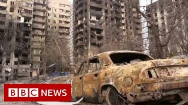 Ukraine evacuates civilians from besieged city of Mariupol - BBC News