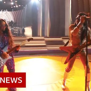 Ukraine's President Zelensky addresses Grammys - BBC News