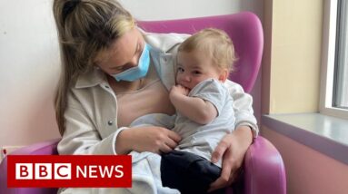 New UK test to find eye cancer in unborn babies set for roll out - BBC News