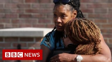 Buffalo gunman deliberately sought black victims, says mayor - BBC News