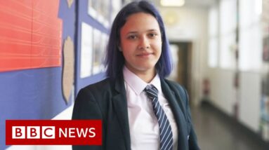 How are children from Ukraine settling in the UK? - BBC News