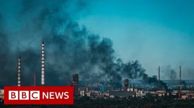 Russia moves closer to full control of key Ukrainian town of Severodonetsk - BBC News