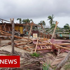 Hurricane Agatha kills at least 11 people in Mexico - BBC News