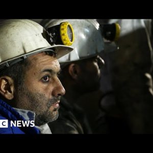 Turkey mine explosion kills 40 and leaves many more trapped - BBC News