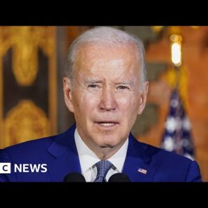 US President Joe Biden holds face-to-face talks with China's President Xi - BBC News