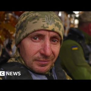 Russia to withdraw from Ukrainian city of Kherson, western officials say - BBC News