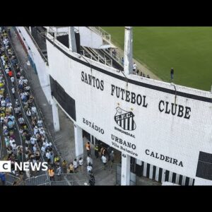 Mourners queue through night to pay respects to Brazil legend Pele ahead of funeral -  BBC News
