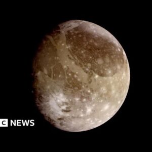 Mission to Jupiter's icy moons ready for lift-off - BBC News