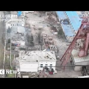 Ukraine denies claim Russia controls town of Soledar - BBC News