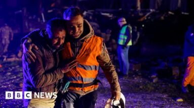Turkey-Syria earthquake death toll surges as rescuers warn time running out – BBC News