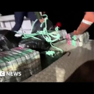 $1bn of cocaine seized in Australia's 'biggest drug bust' - BBC News