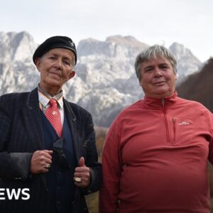 The last ‘sworn virgins’ of Albania - BBC News