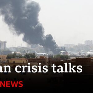 Sudan: US talks to rival generals as fighting continues - BBC News