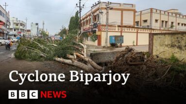 Cyclone Biparjoy: Thousands take shelter on India and Pakistan coasts