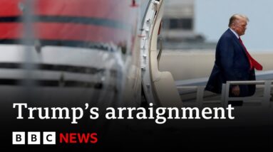 Donald Trump arrives in Florida ahead of court appearance - BBC News