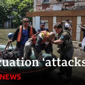 Ukraine accuses Russia of shelling Kherson evacuations – BBC News