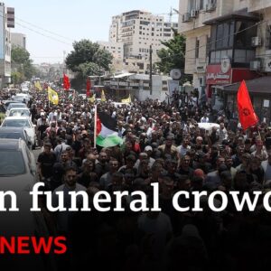 Jenin: Thousands attend funerals for Palestinian victims - BBC News