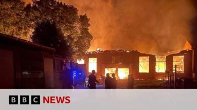 Russian bomb hits Ukrainian blood transfusion centre, says Zelensky - BBC News