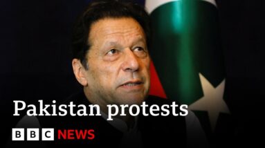 Imran Khan: Former Pakistan PM's supporters detained - BBC News