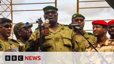 Niger coup: US holds 'difficult' talks with military leaders - BBC News