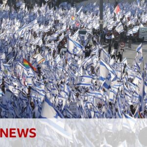 Why are Israelis moving abroad over unrest at home? - BBC News