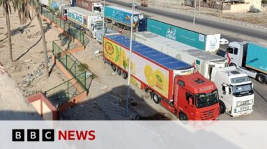 Gaza aid: Twenty trucks expected to enter through Egypt border crossing - BBC News