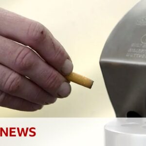 New Zealand smoking ban scrapped by government in shock reversal - BBC News