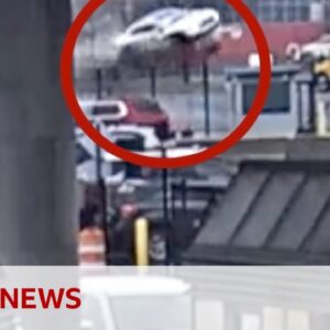 US-Canada border crash not terror-related, says New York governor - BBC News