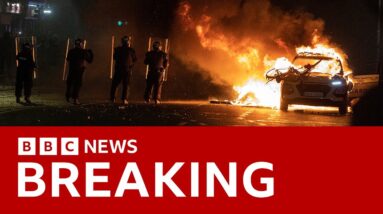 Dublin riots: Police say more than 30 arrested - BBC News