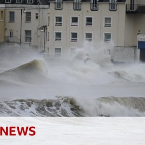 Storm Ciarán: ‘Major incident’ declared as storm batters parts of UK and Channel Islands - BBC News