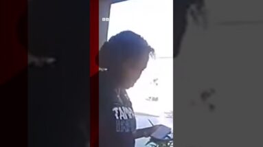 A Florida police officer responded to a 911 call from a boy who wanted a hug. #Florida #BBCNews