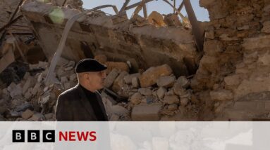Russia intensifies bombardment of Ukrainian cities as residents flee - BBC News