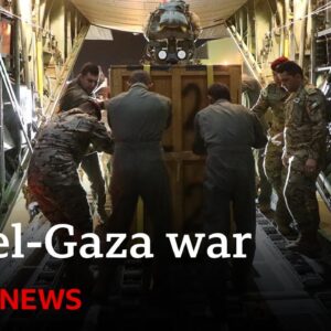 Israel says it has 'split Gaza in two' as Jordan air drops medical supplies - BBC News