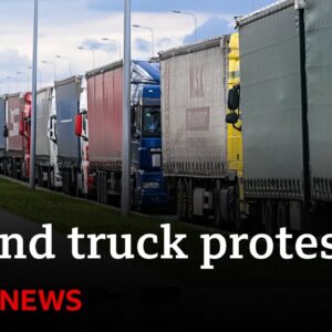 Poland truck protests leave Ukrainian drivers stranded - BBC News