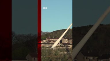 Giant wind turbine blade brings Scottish town to standstill. #Shorts #GreenEnergy #Hawick #Scotland