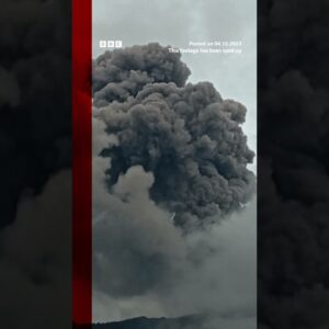 Eleven hikers were found dead near the crater of Indonesia's Marapi volcano.#Shorts #Marapi #BBCNews