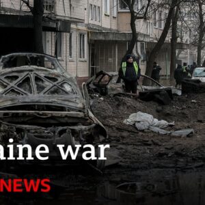 Ukraine war: Dozens wounded in Russian missile strikes on Kyiv - BBC News