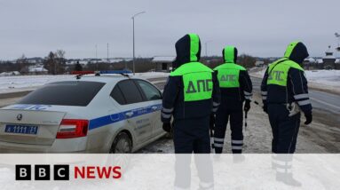 No survivors on plane Russia says was carrying 65 Ukrainian PoWs | BBC News