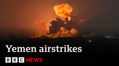 US and UK launch new airstrikes on “multiple targets” in Yemen | BBC News