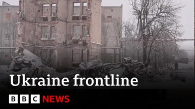 Ukraine frontline: exhaustion of war in battle-weary town | BBC News