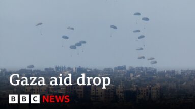 Gazans watch the skies to spot planes dropping US aid | BBC News