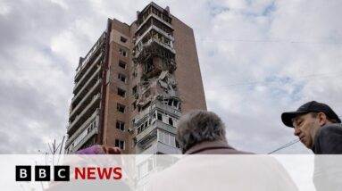 Ukraine war: Russian drone attack kills four in Kharkiv | BBC News