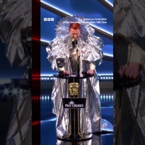 Joe Lycett won the entertainment performance TV Bafta for Late Night Lycett. #Baftas #BBCNews