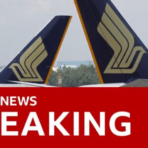 One dead as London to Singapore flight hit by turbulence | BBC News