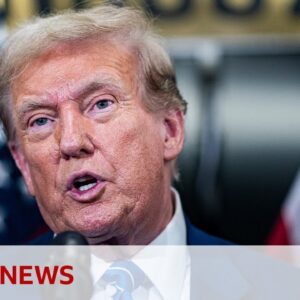 Donald Trump visits Capitol Hill for first time since Jan 6 riot | BBC News