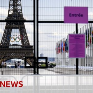 Paris set for 2024 Olympics opening ceremony as security tightened | BBC News